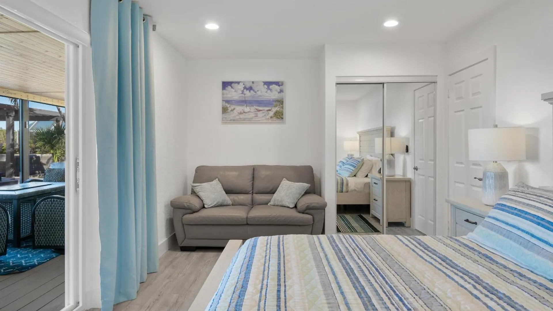 Oceanfront With Heated Pool Sarasota