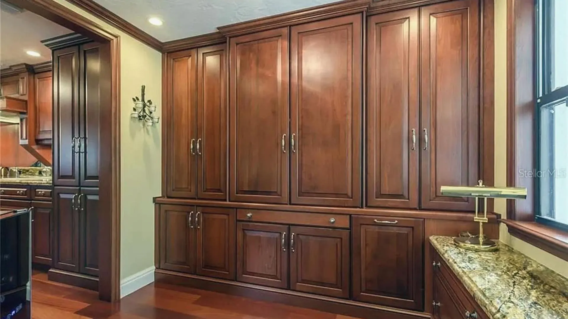 Spacious 3-bedroom With Access Apartment *
