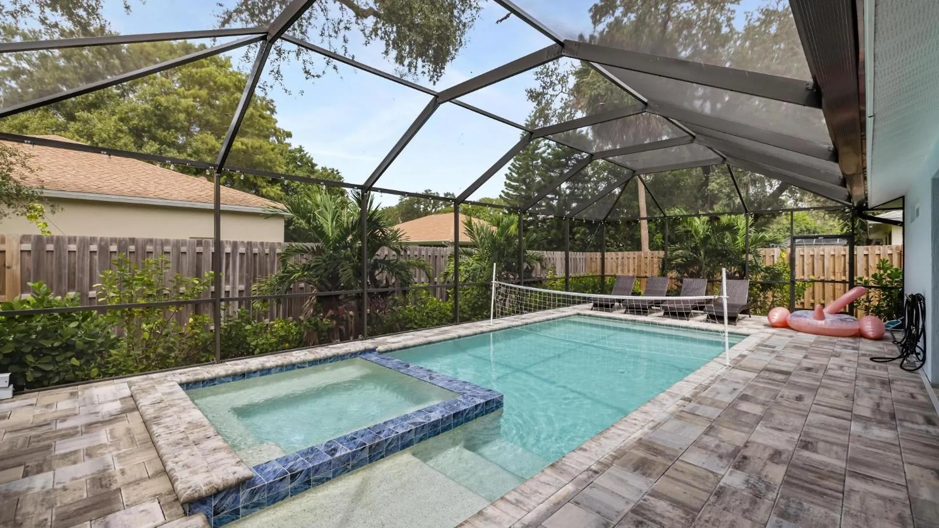 Relaxing 4br With And Saltwater Pool Near 30 Day Minimum Perfect For Remote Workers And Family Trips Holiday home Sarasota