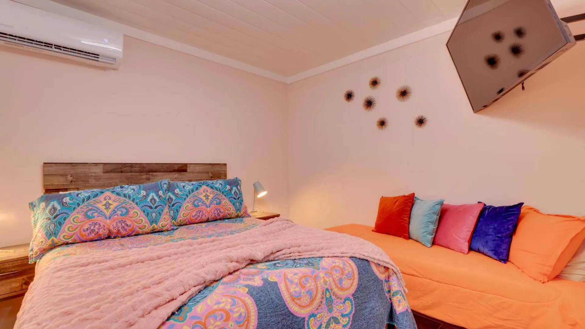 6 Mi To Siesta Outdoor Oasis With Hot Tub Apartment Sarasota
