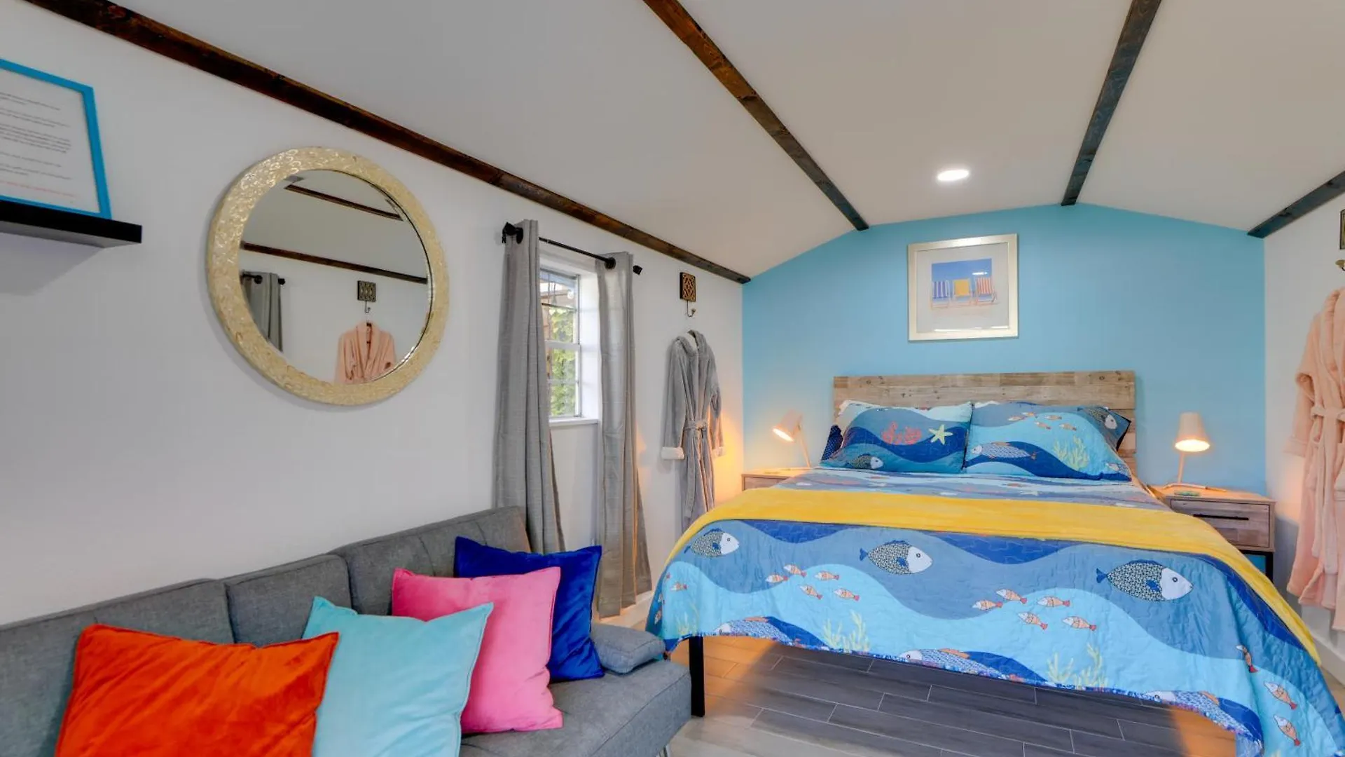 6 Mi To Siesta Outdoor Oasis With Hot Tub Sarasota