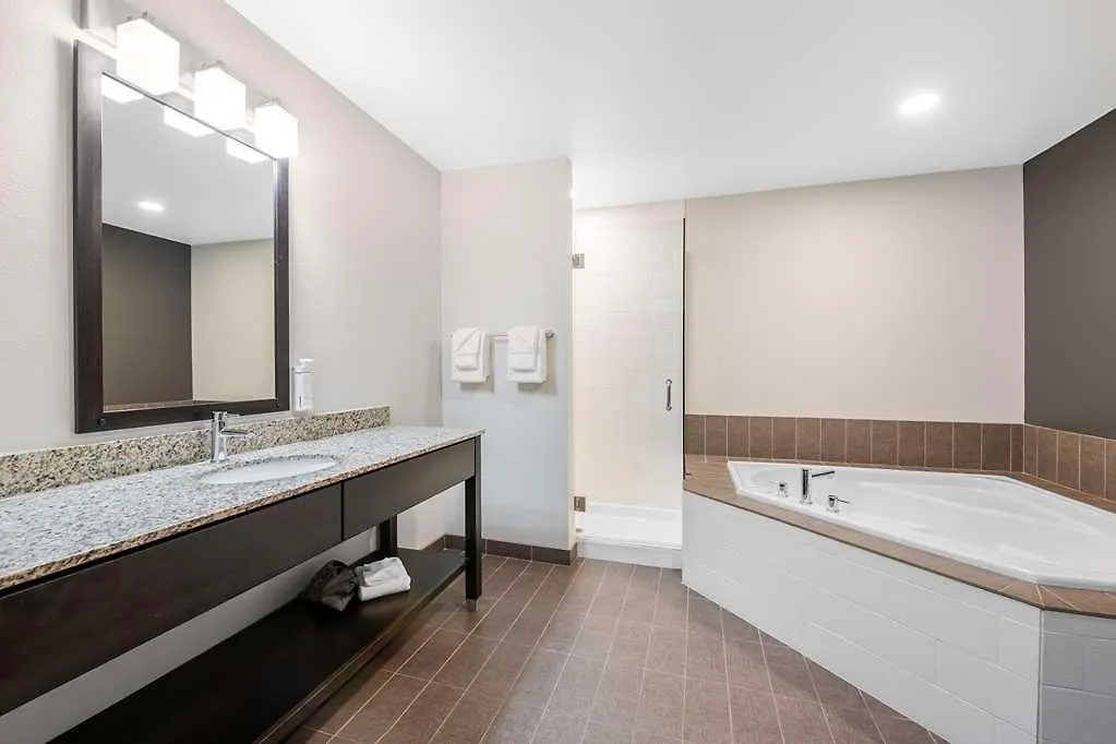 Magnolia Pointe, Bw Signature Collection 2*