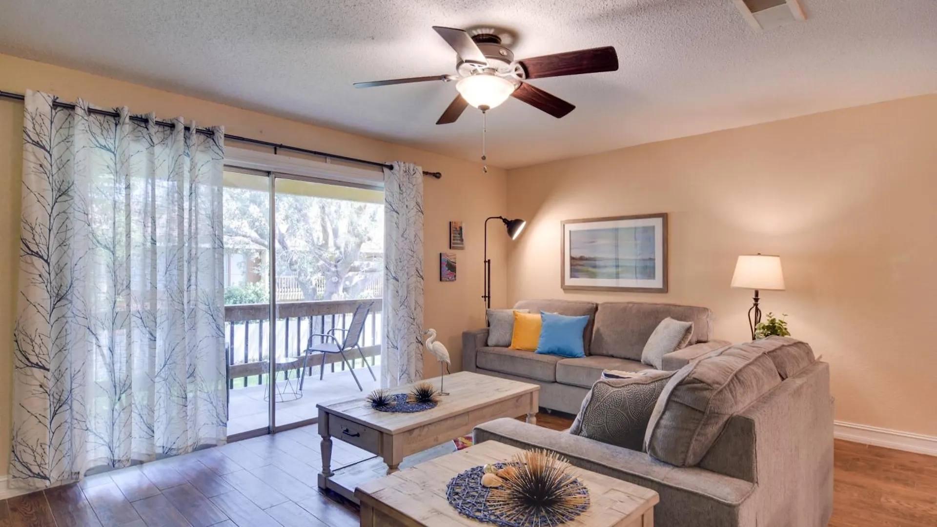 Escape About 4 Mi To Siesta Key Beach! Apartment