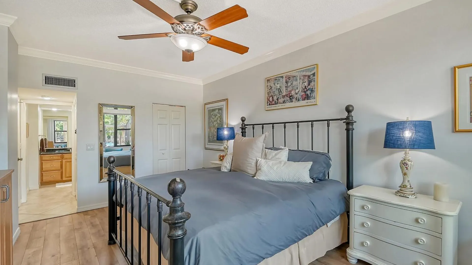 Harbor Towers Ground Floor Private Hot Tub Condo! *