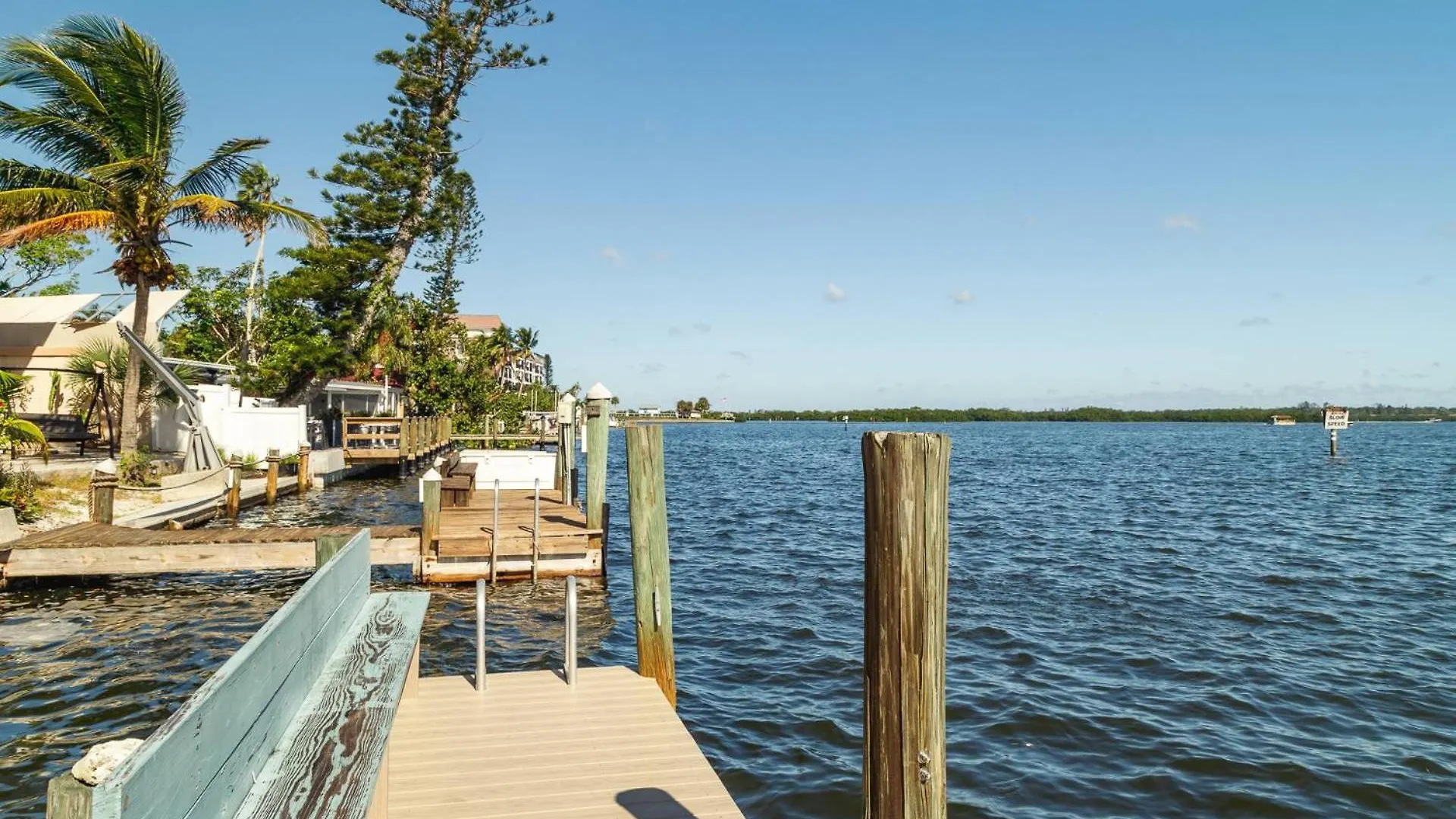 Coastal Breeze Siesta - Entire 4-unit Complex With Dock * Sarasota