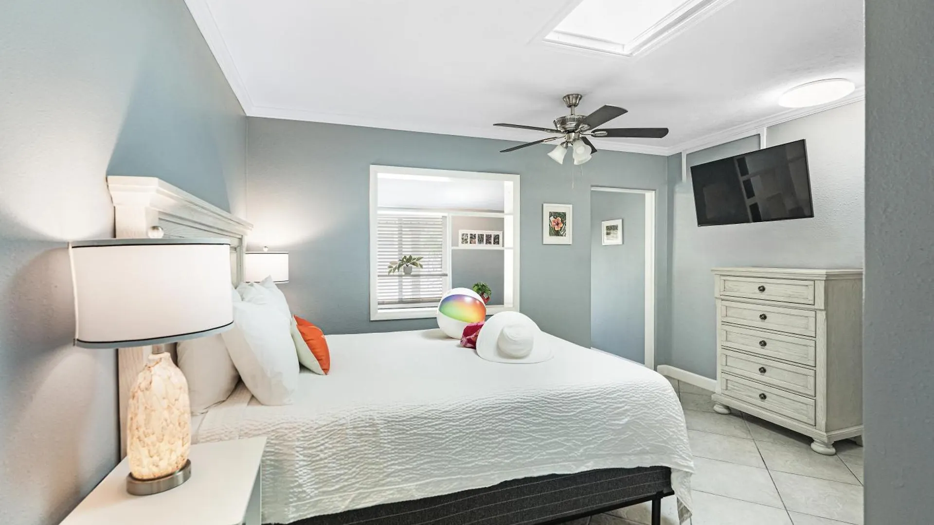 Tropical - Sarasota Siesta Key