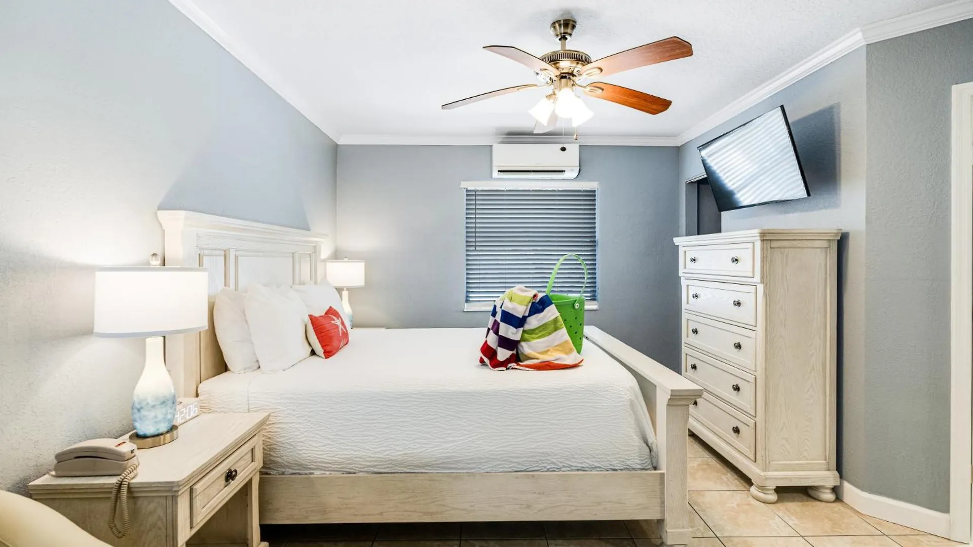 Tropical - Sarasota 3*