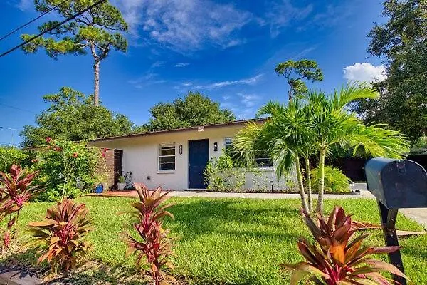 Holiday home Downtown With Fire Pit, Just 5 Min To Sarasota