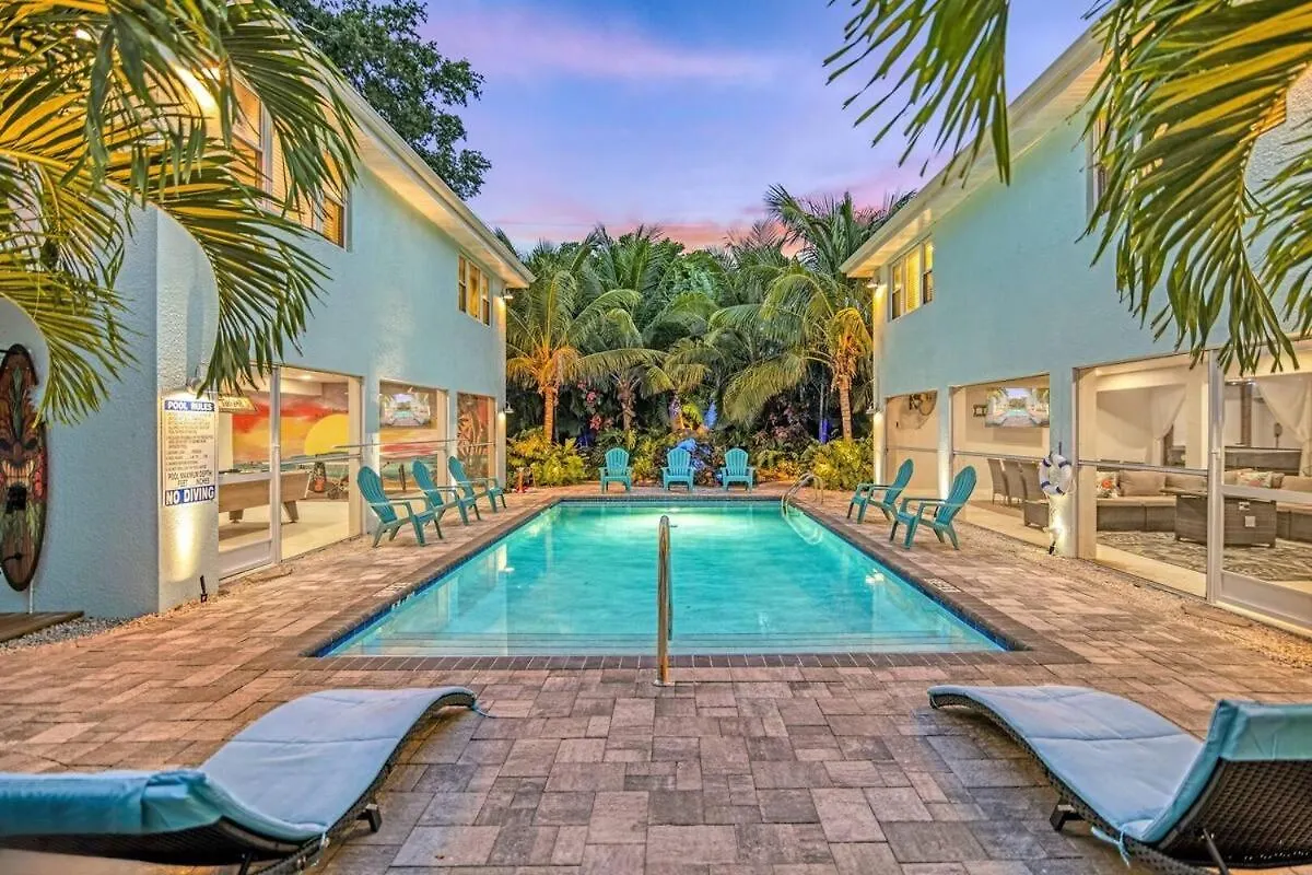 2br Coconut 800ft Walk To Games Holiday home Sarasota