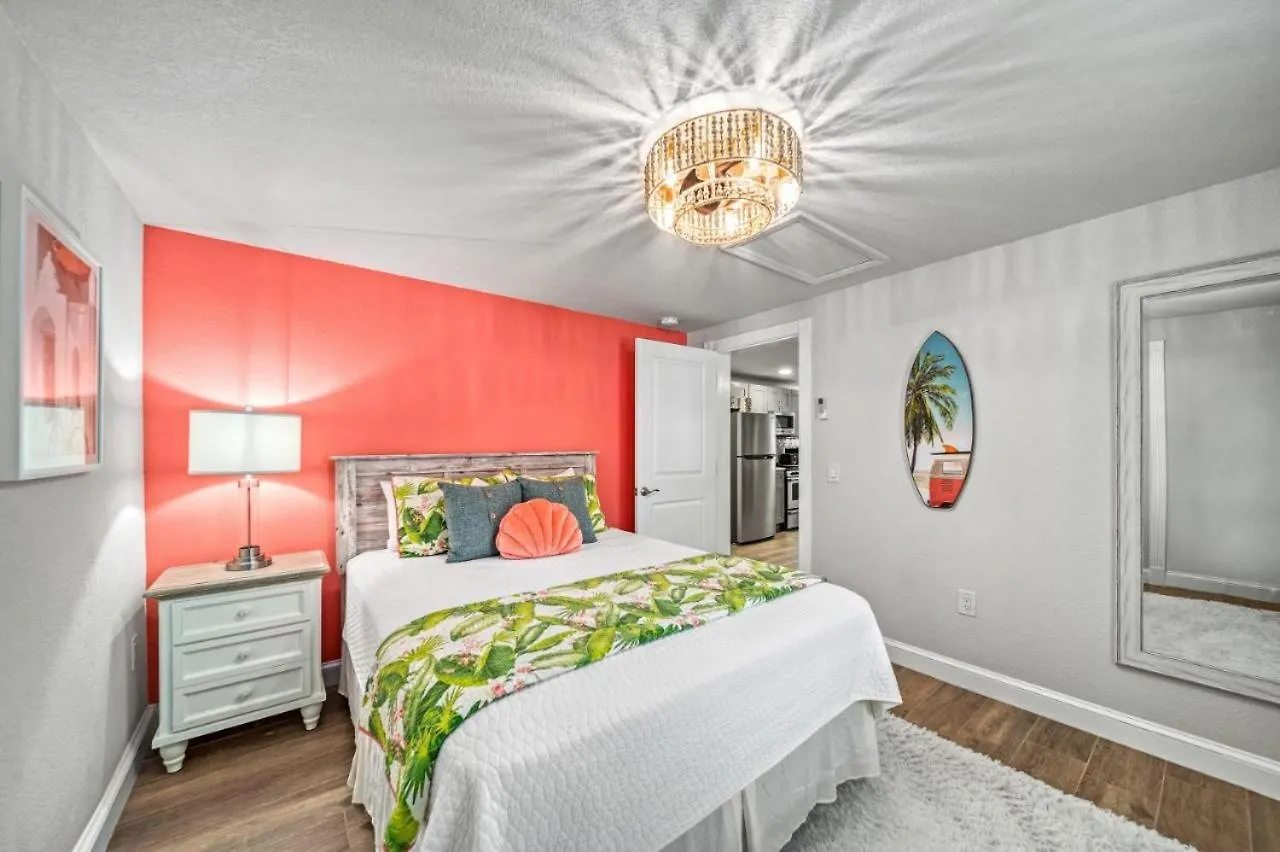 Bromiscus 2br Amazing Pool, Games Sarasota