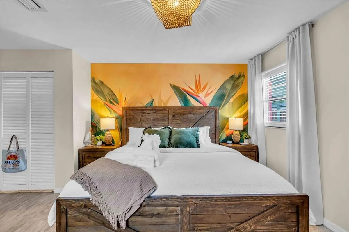 Saltwater Pool Vacation Home-near Beaches-srq-img Holiday home Sarasota