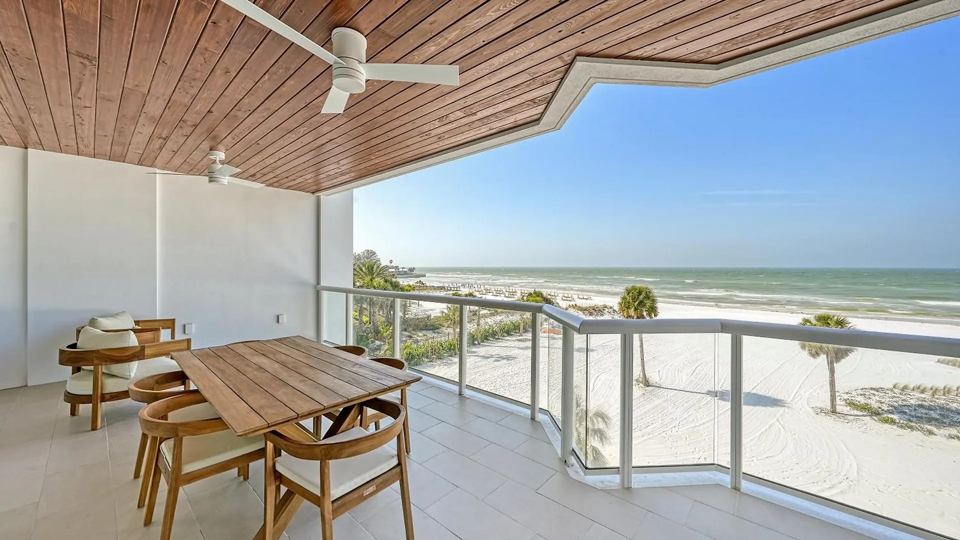 Apartment Ten35 Seaside