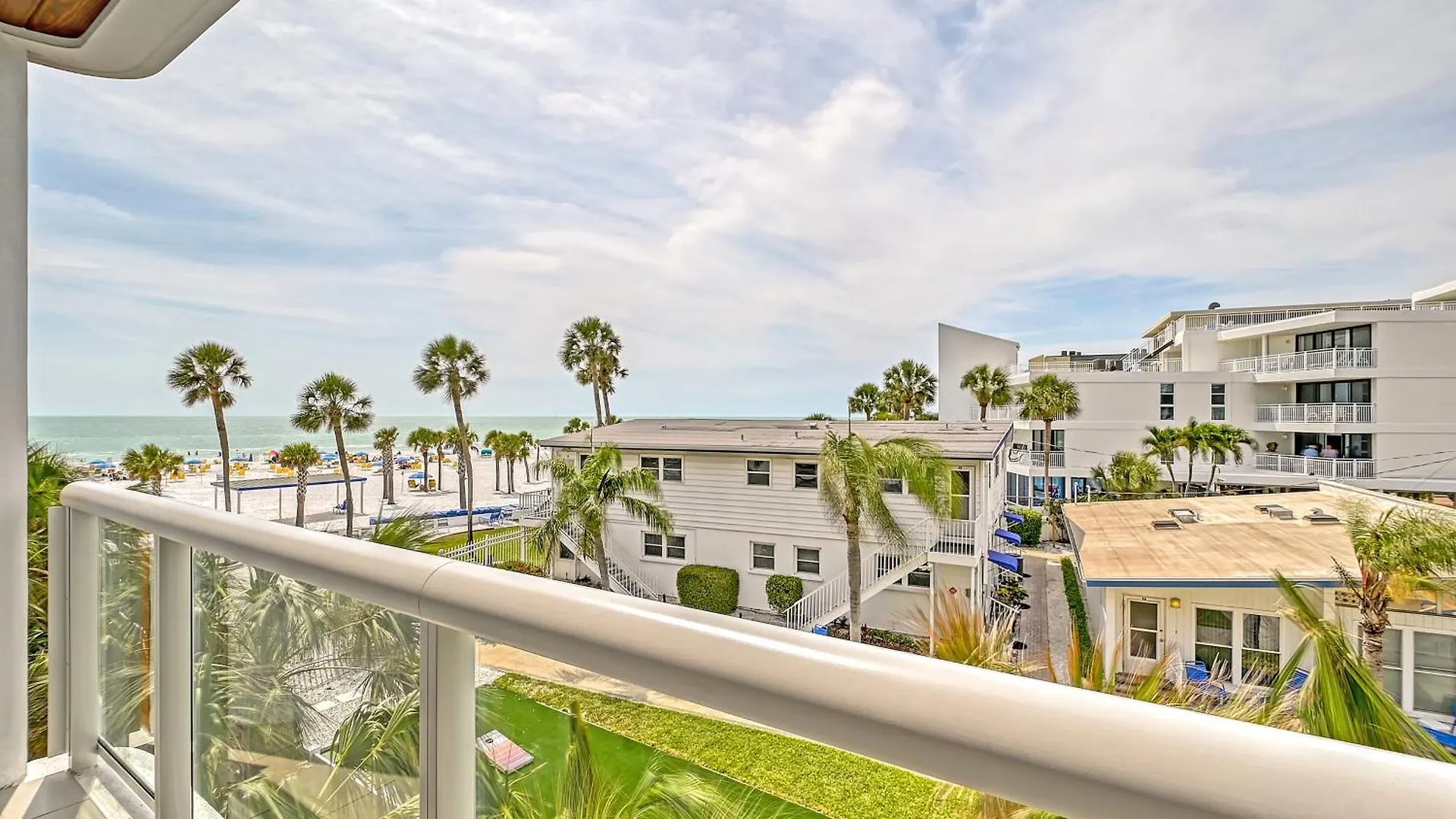 Ten35 Seaside
