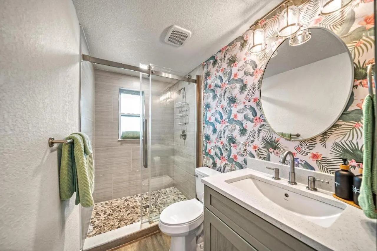 Bromiscus 2br Amazing Pool, Games Holiday home Sarasota