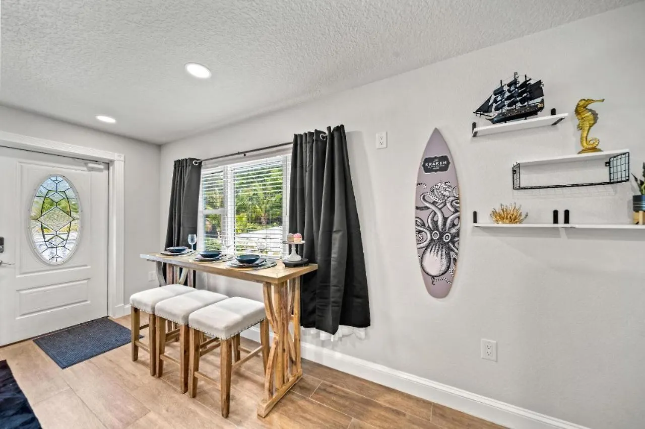 2br Coconut 800ft Walk To Games *