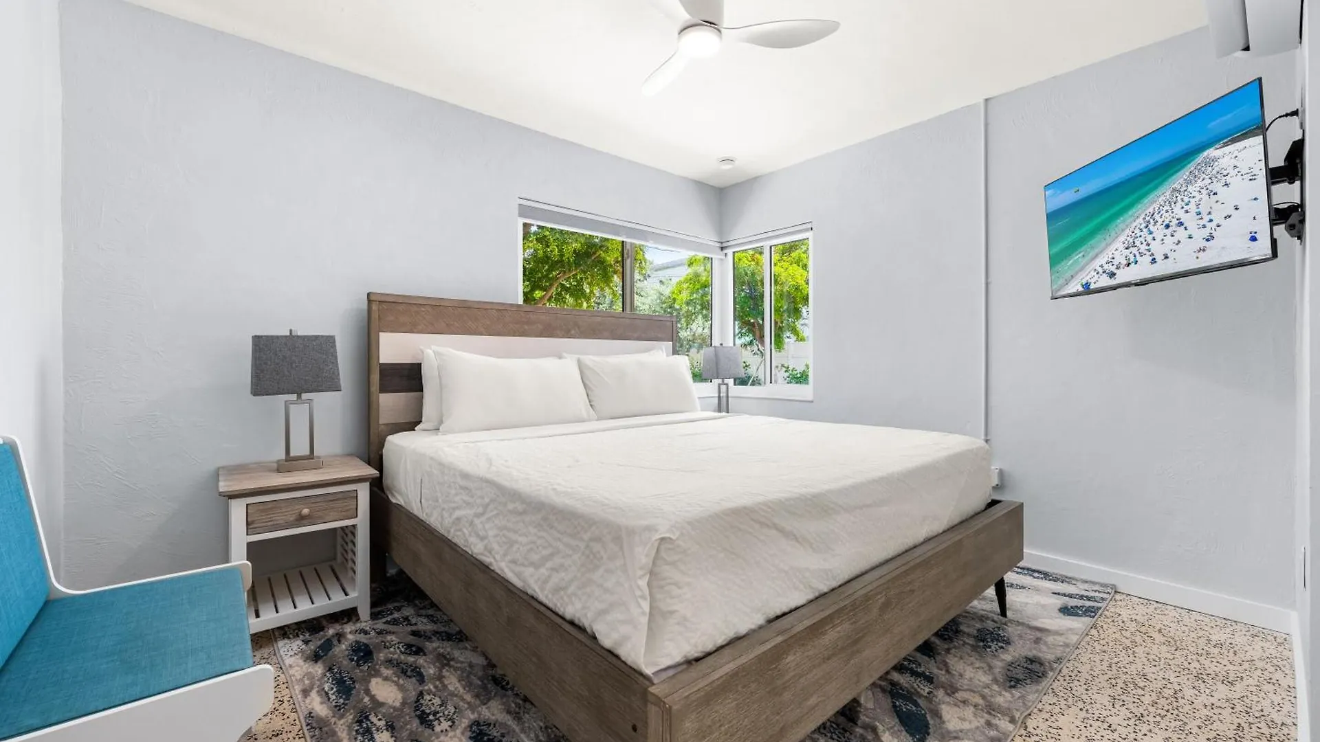 A Hidden Paradise By Beachside Management *