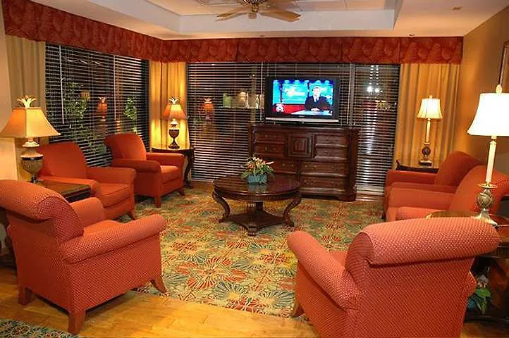 Hampton I-75 Bee Ridge Hotel 3*