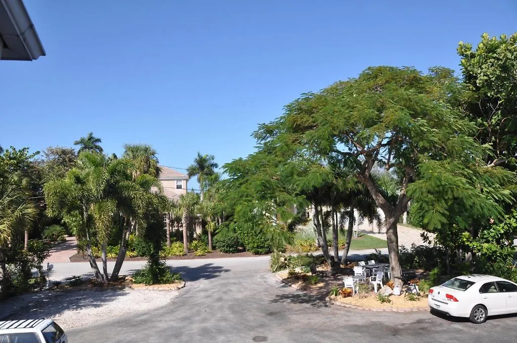 Lido Islander And - Sarasota *