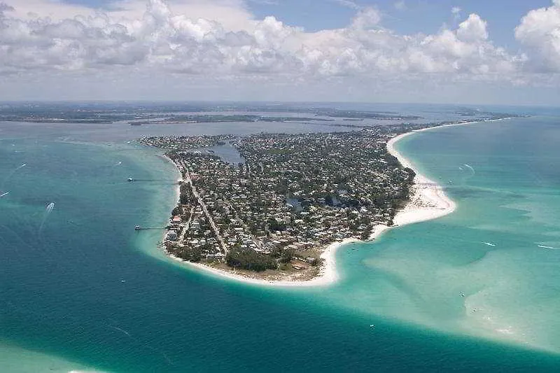 Anna Marie Island 3*