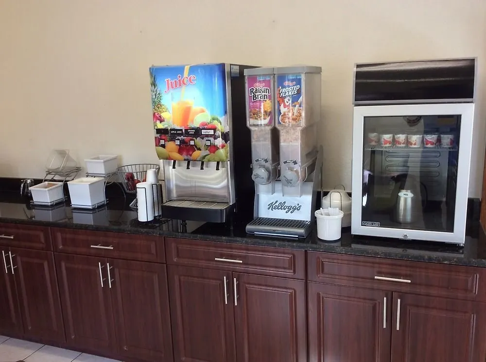 Super 8 By Wyndham Sarasota Near Siesta Key