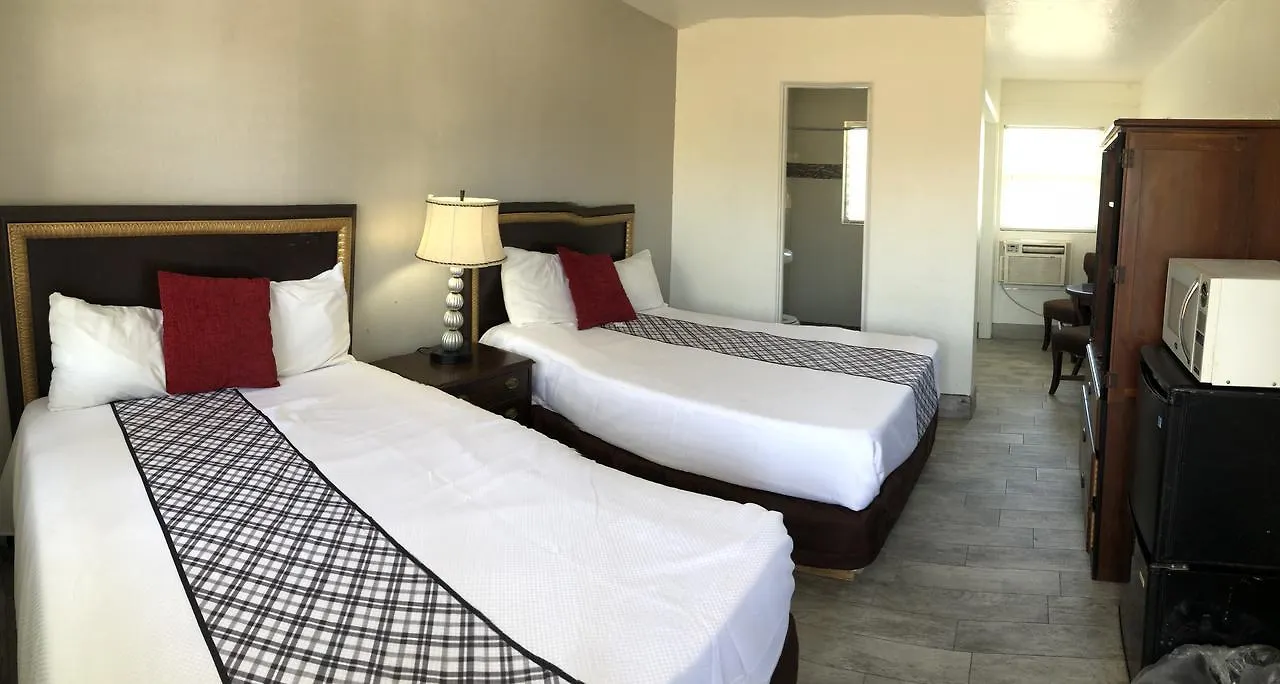 Family Motel 2*