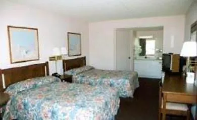 Super 8 By Wyndham Sarasota Near Siesta Key Motel Sarasota