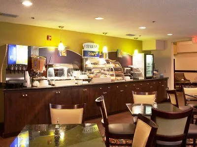 Express & Sarasota East By Ihg Hotel 3*