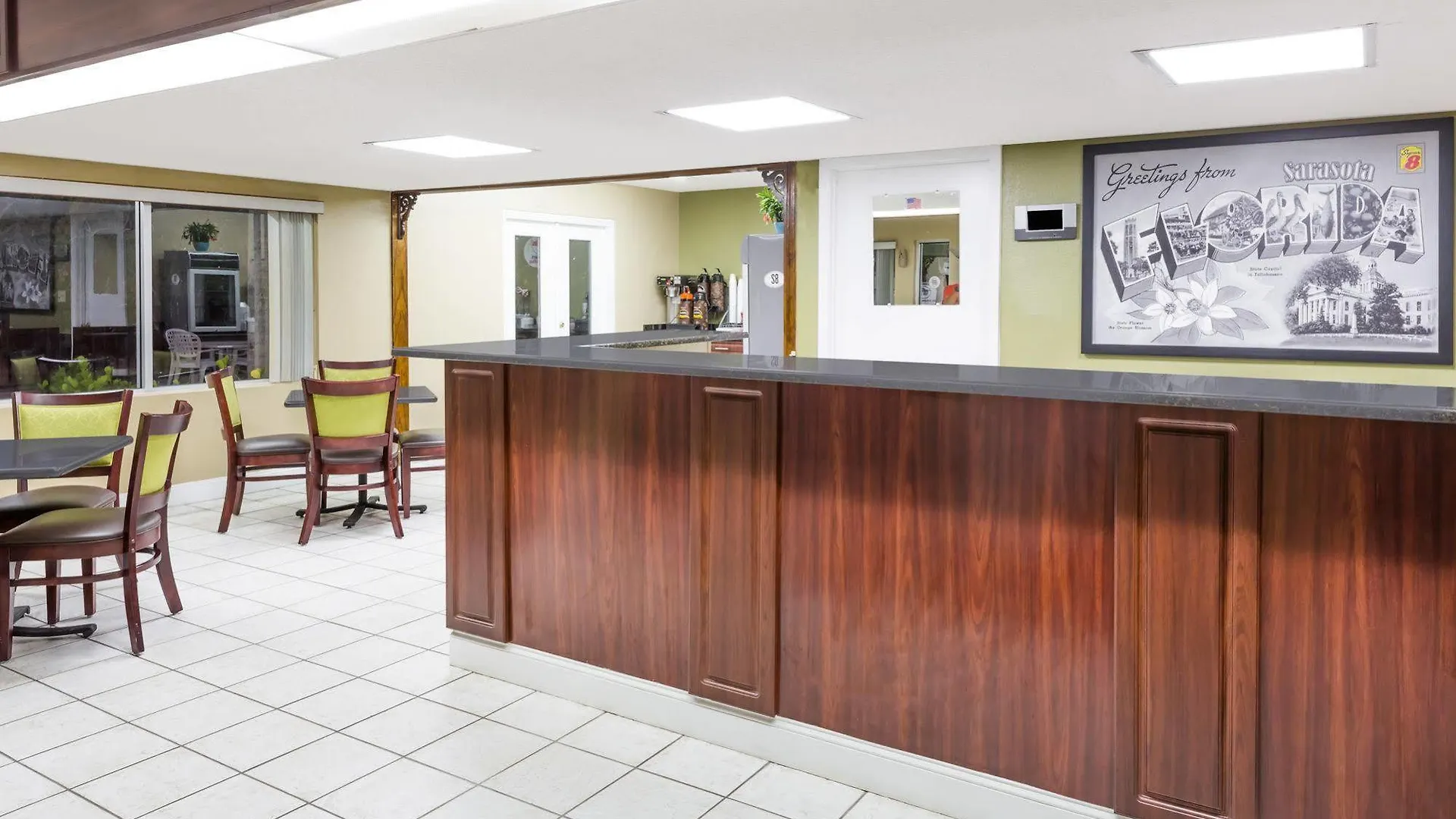 Super 8 By Wyndham Sarasota Near Siesta Key Motel Sarasota