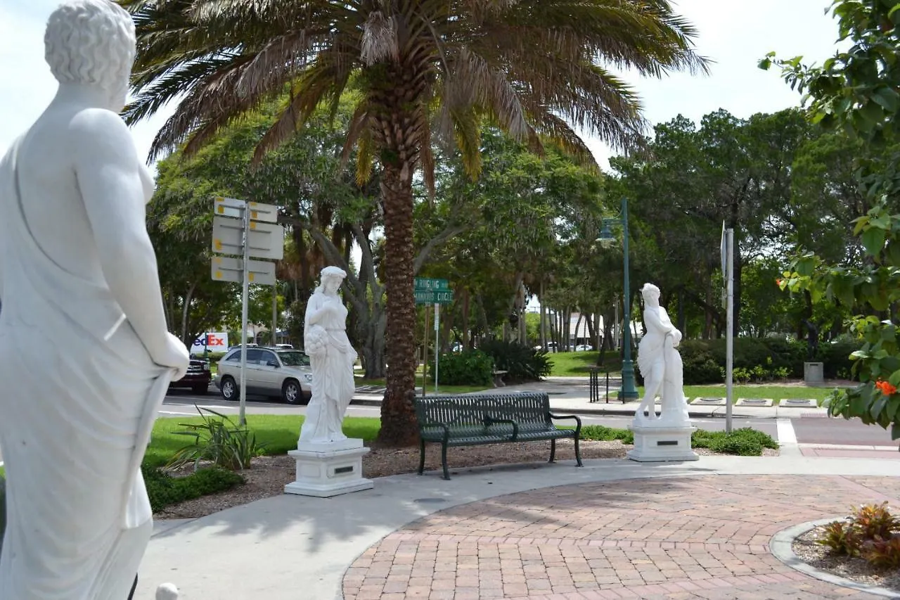 Crescent 1015 #2 * Sarasota