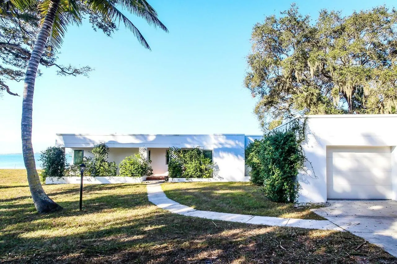 Sunsetter On Sapphire Shores Holiday home