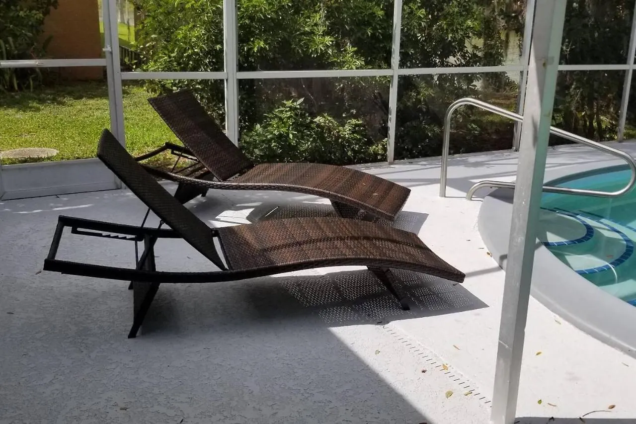 Pool On Gulf Gate 5min Away From Siesta Key Holiday home *