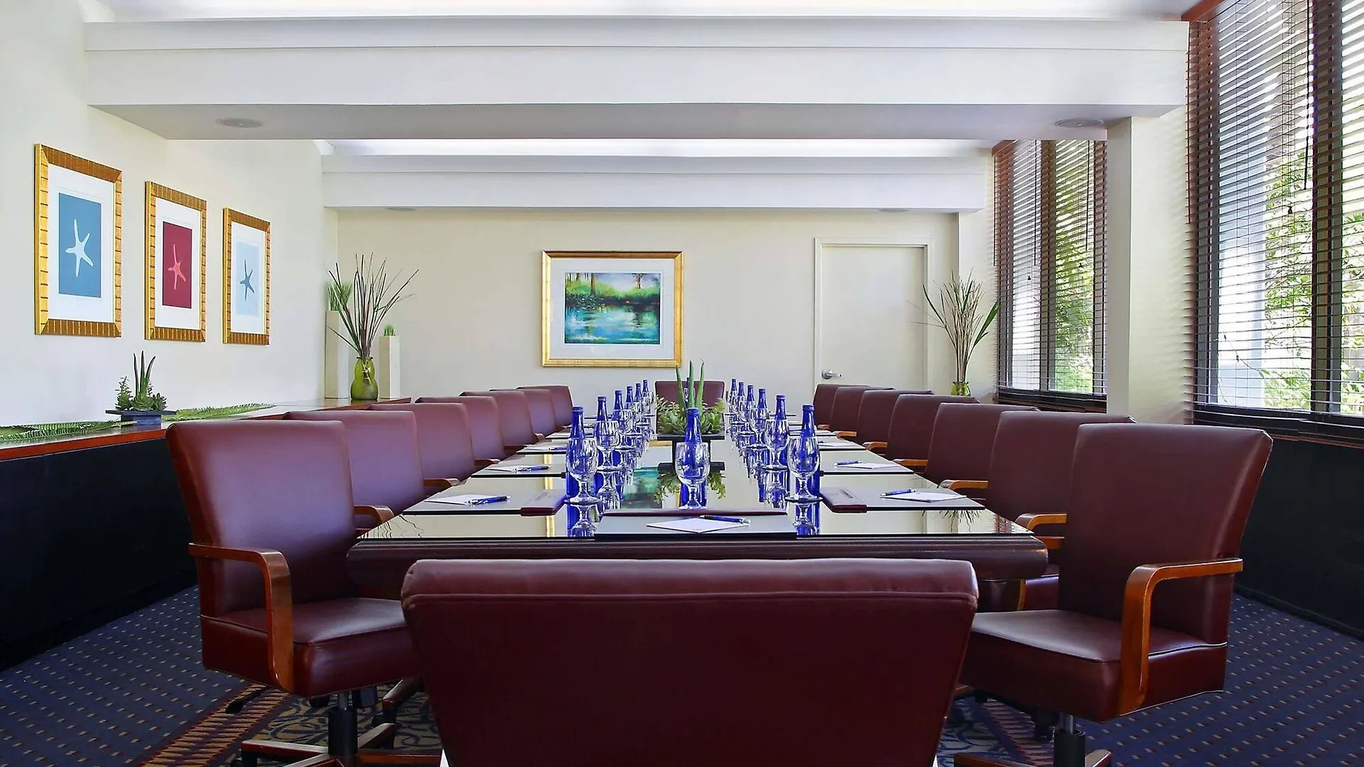 Hyatt Regency Hotel 4*