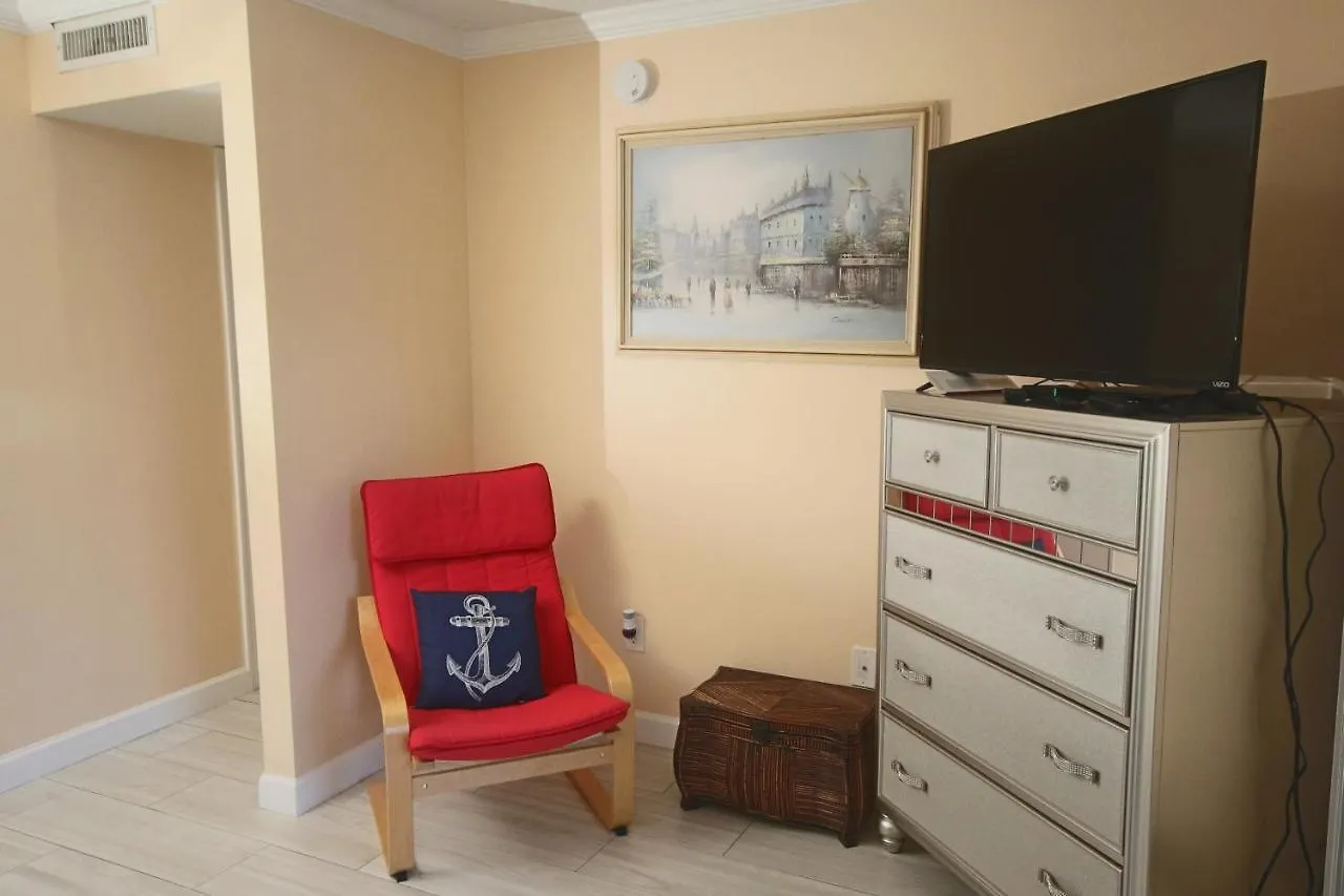 1/1 Bed&bath 5 Min Drive To Siesta