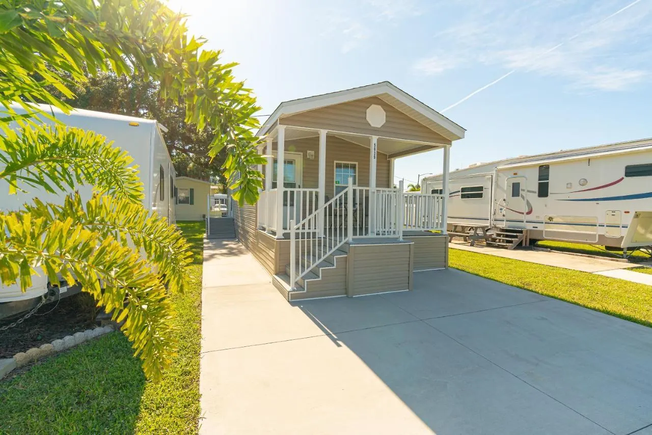 Arbor Terrace Camping