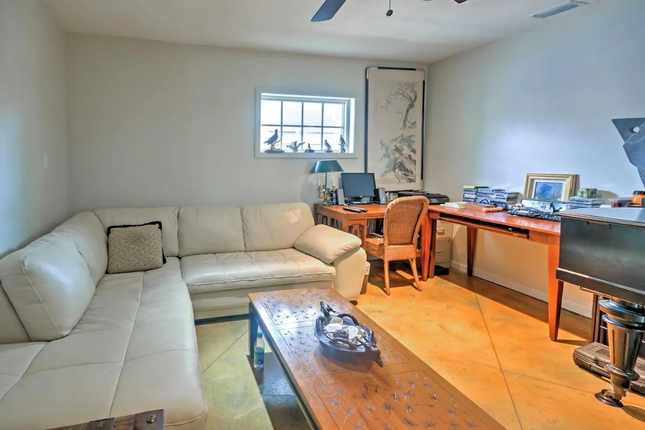 House With Backyard Oasis 6 Mi To Beach!