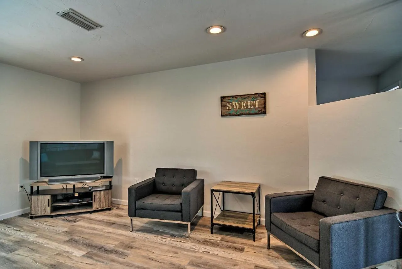 With Large Backyard And Water Access * Sarasota