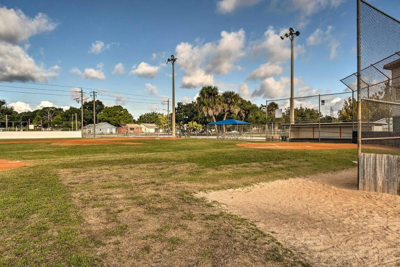 Holiday home Dog-friendly With Yard About 6 Miles To The Beach! Sarasota