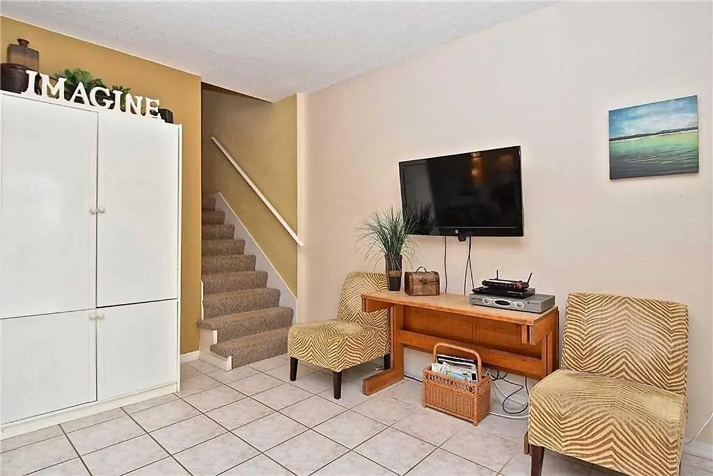 Apartment Beach Walk Unit B, 3 Bedrooms, Pool Access, Wifi, Sleeps 8 Sarasota
