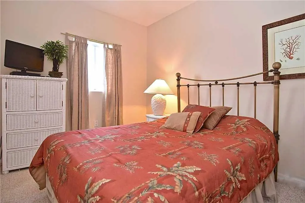Beach Walk Unit B, 3 Bedrooms, Pool Access, Wifi, Sleeps 8 *
