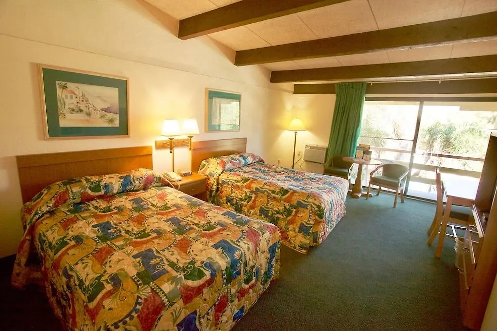 Golden Host 3* Sarasota