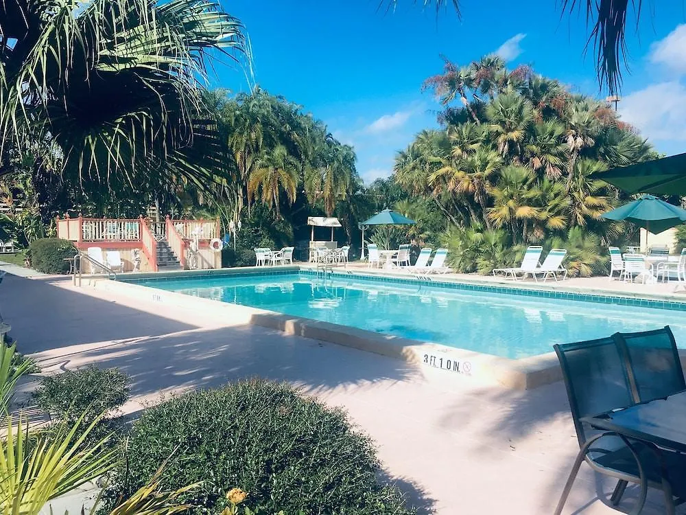 Golden Host 3* Sarasota