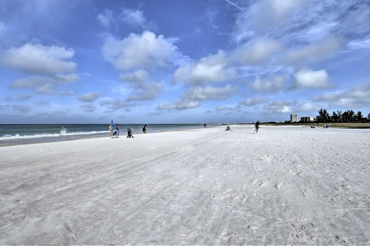 Bright - 5 Mi To Siesta Beach! Holiday home