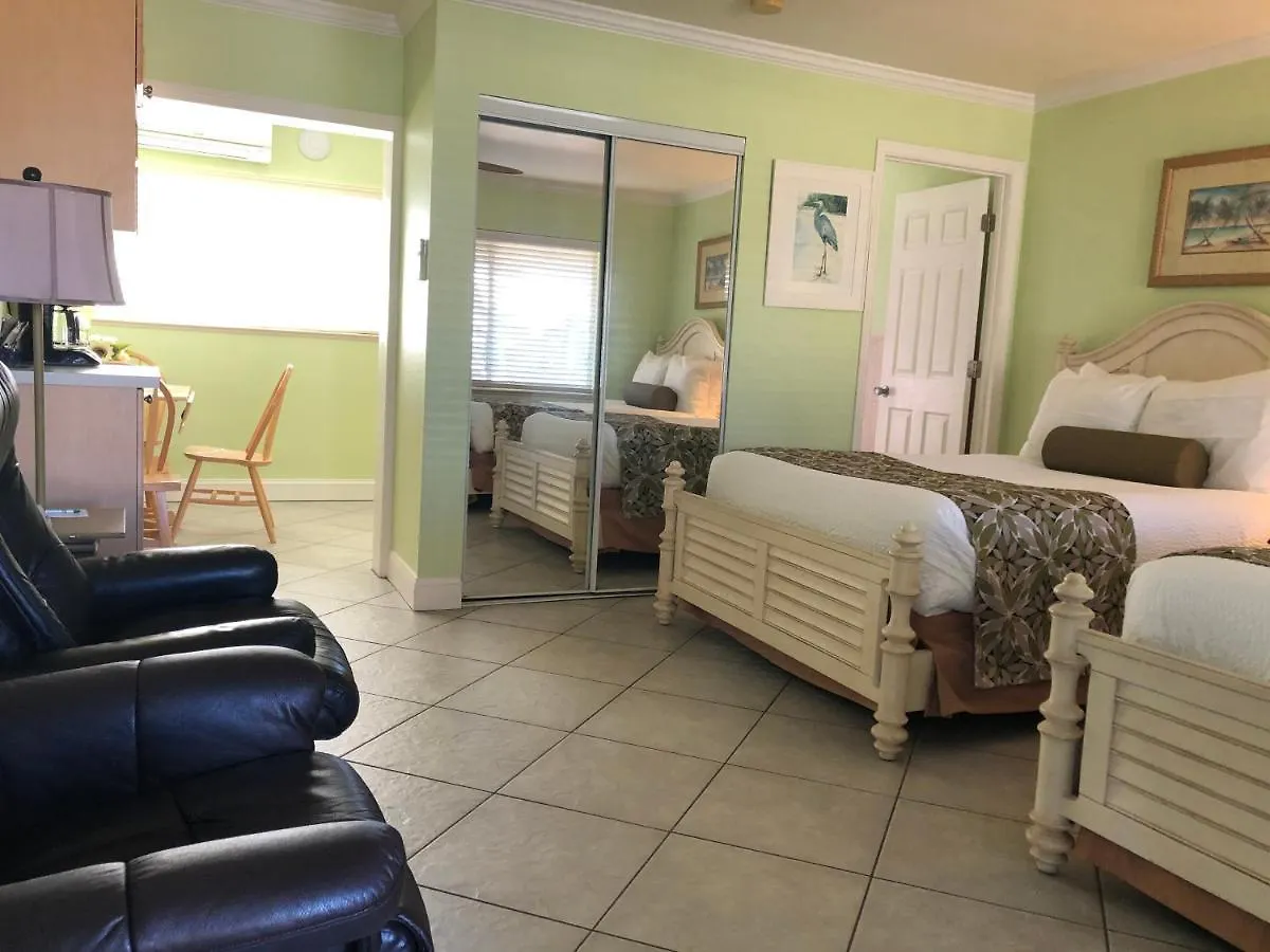 Tropical - Sarasota 3*