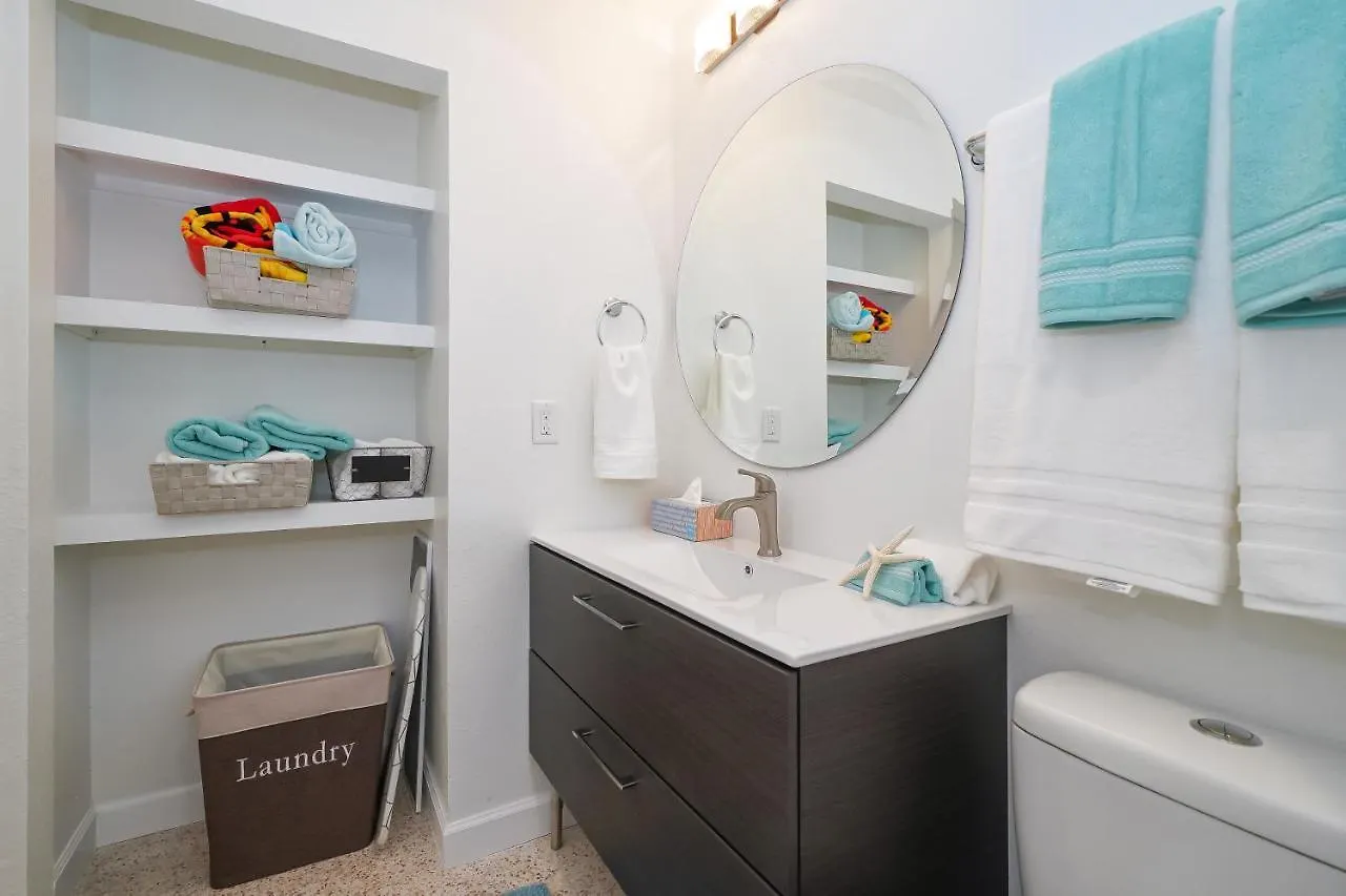 Modern & Fresh - Less Than 3 Miles To The Beach! Vakantiehuis *