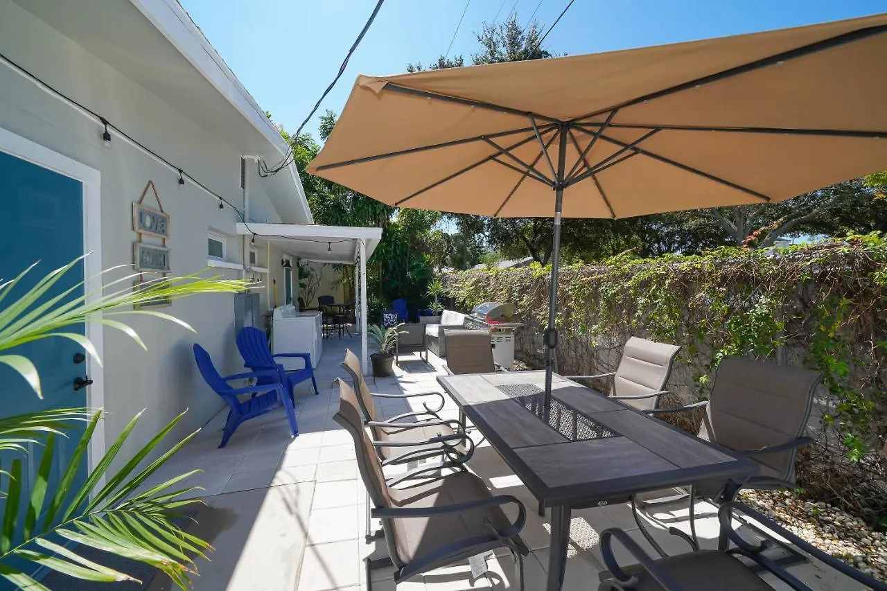 Vakantiehuis Modern & Fresh - Less Than 3 Miles To The Beach! Sarasota