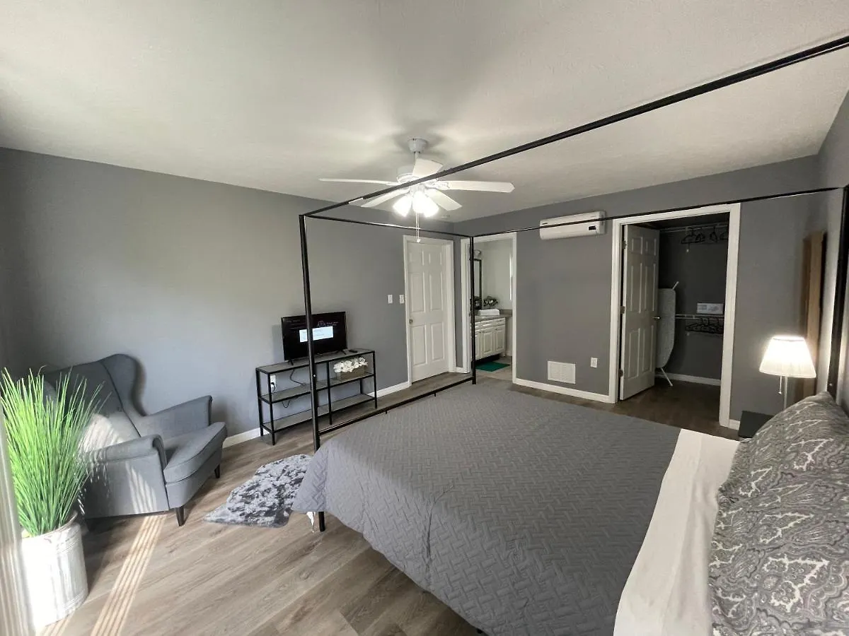 Downtown House By Siesta Key, Golfing And Pinecraft Holiday home