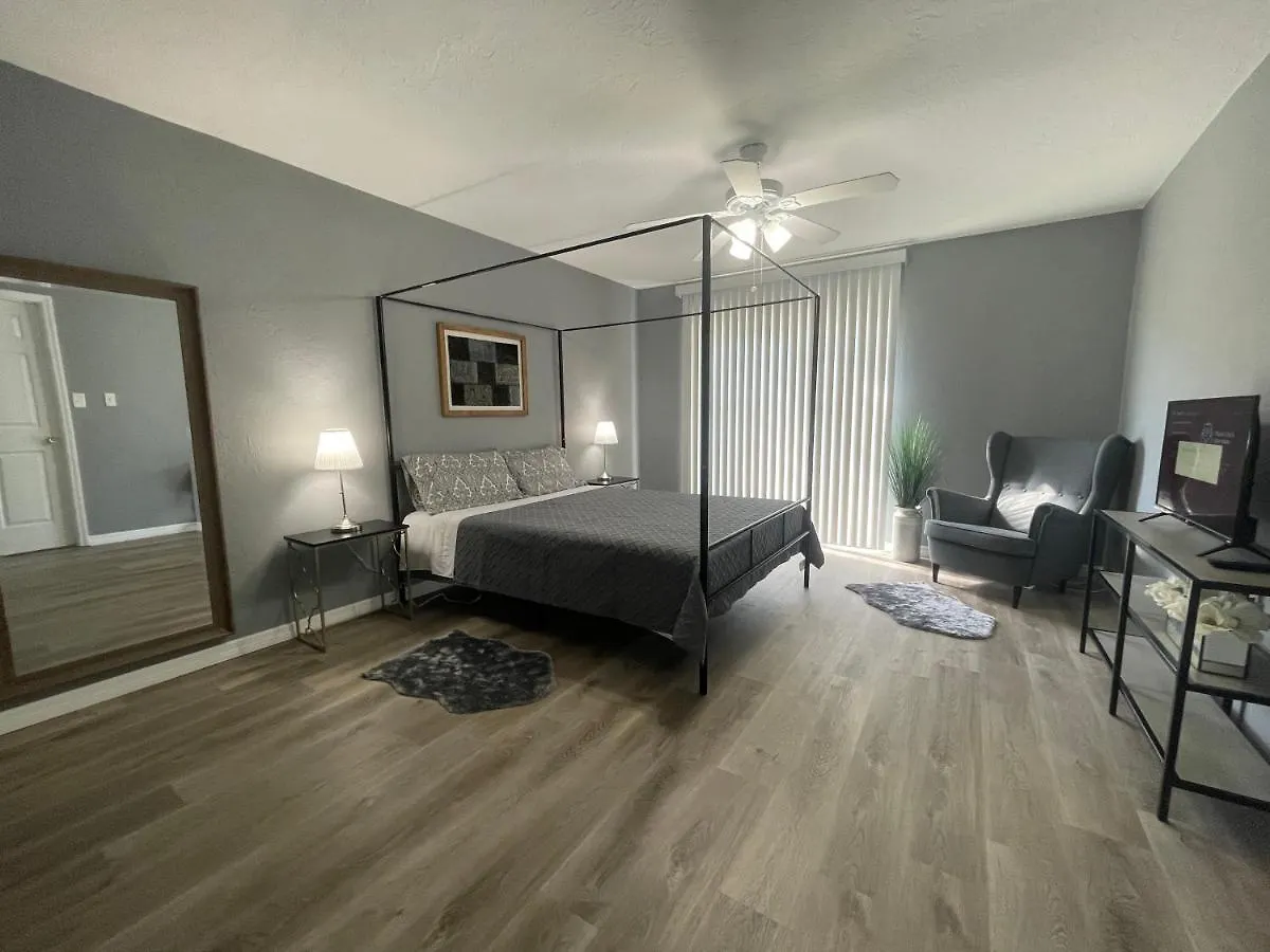 Holiday home Downtown House By Siesta Key, Golfing And Pinecraft *
