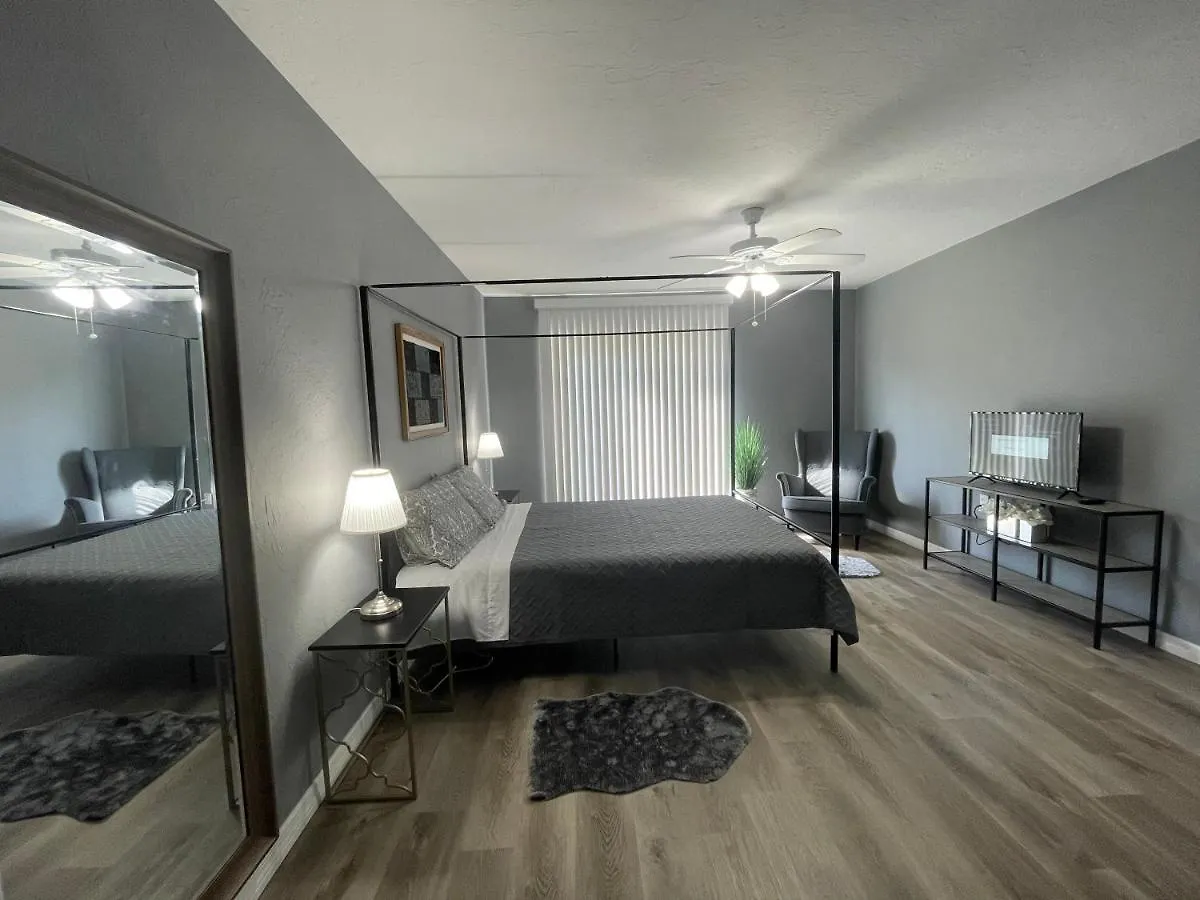Downtown House By Siesta Key, Golfing And Pinecraft Holiday home