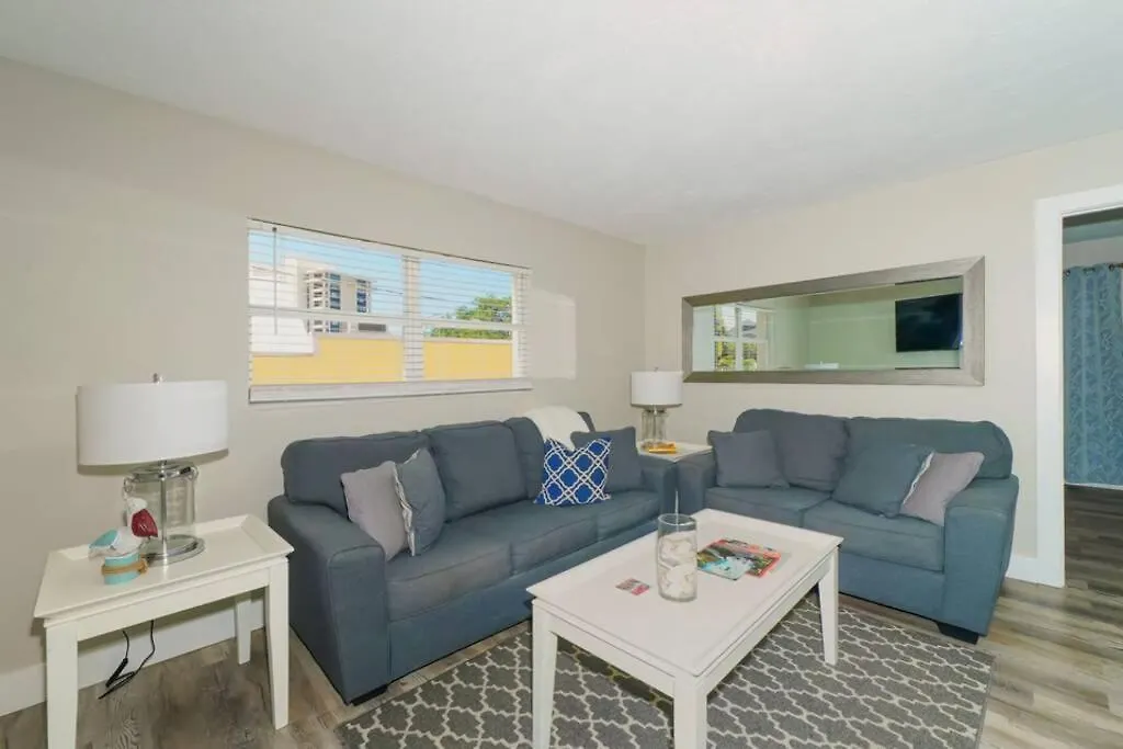 Siesta Key Village-suite #2: A Block To The Beach! * סרסוטה