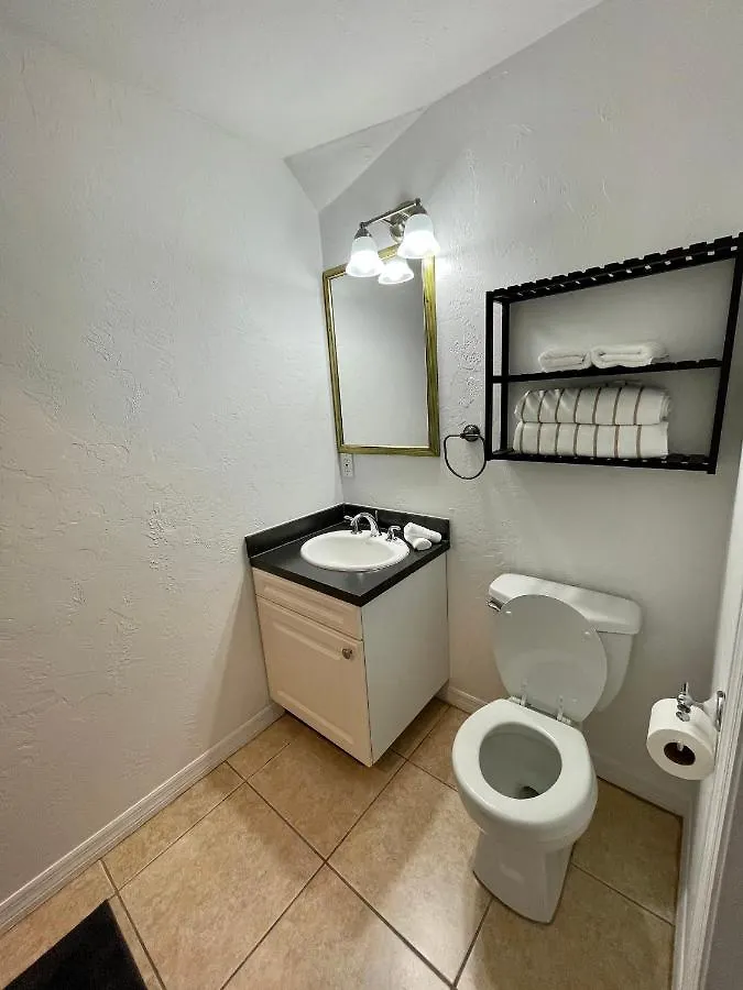 Downtown House By Siesta Key, Golfing And Pinecraft Holiday home Sarasota